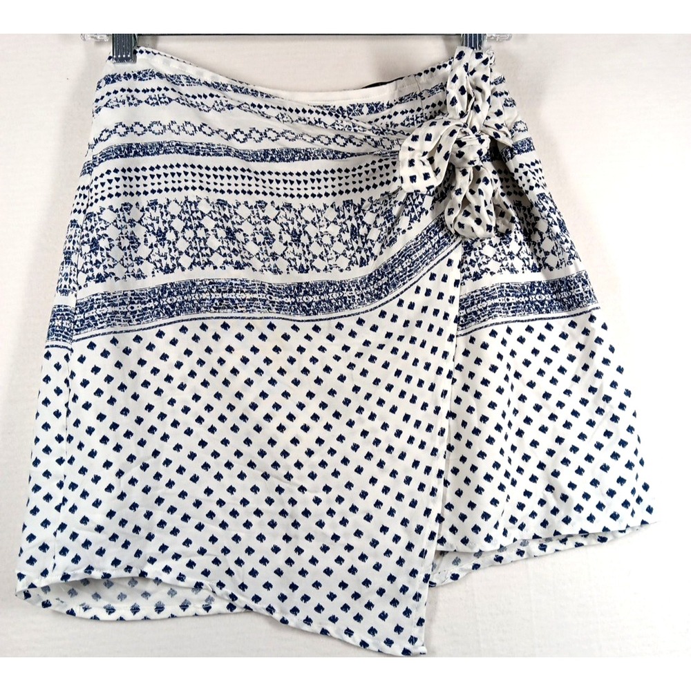 Charlie Moss Women's Mini Skirt Medium Lining Blue and White Wrap Summer Casual